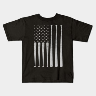 Drum sticks on a vintage American flag For Drummers Kids T-Shirt